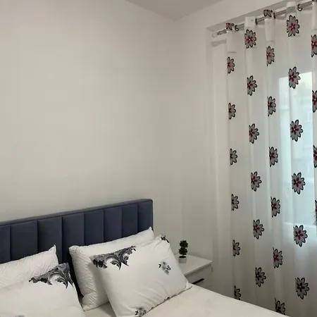 Kurti ,golem Appartement