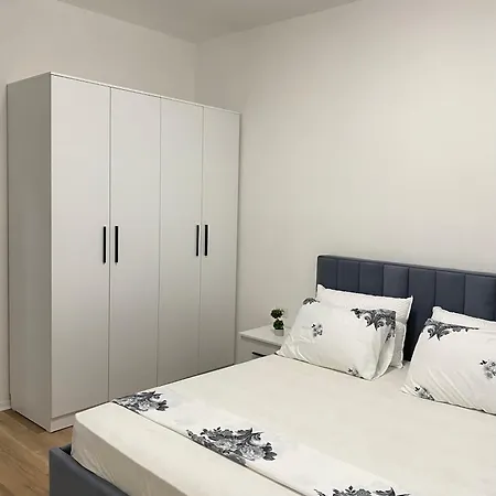 Kurti ,golem Appartement