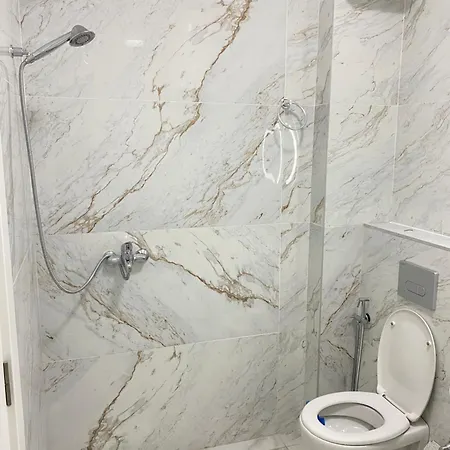 Appartement Kurti ,golem